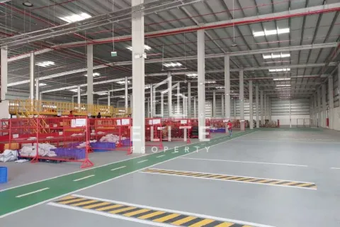 Warehouse in Dubai 7118 sq.m. № 38963 - photo 15