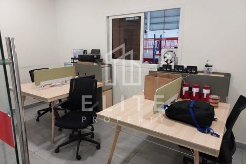 Warehouse in Dubai 7118 sq.m. № 38963 - photo 7