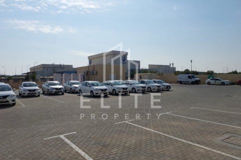 Warehouse in Dubai 7118 sq.m. № 38963 - photo 9