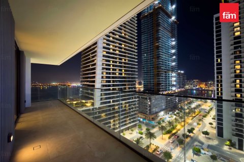 Appartement à Dubai Harbour, Dubai, 2 chambres, 117.7 m², № 115079 - photo 2