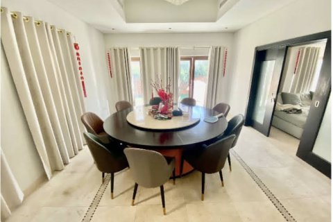 Купить недвижимость в Al Furjan, Дубай: 5 спален, 503м², № 3632 - фото 9