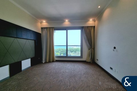Appartement à The Crescent, Palm Jumeirah, Dubai, 2 chambres, 216 m², № 78892 - photo 12