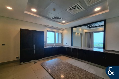 Appartement à The Crescent, Palm Jumeirah, Dubai, 2 chambres, 216 m², № 78892 - photo 18