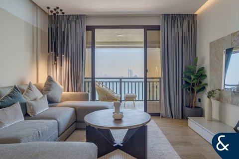 Apartment in Palm Jumeirah, Dubai 3 bedrooms, 267 sq.m. № 78895 - photo 3