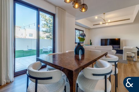 Villa in Mira, Reem, Dubai 3 bedrooms, 218 sq.m. № 78894 - photo 2