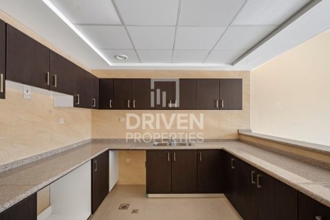 Villa in Dubai Land, Dubai 4 bedrooms, 311 sq.m. № 65794 - photo 18