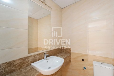 Villa in Dubai Land, Dubai 4 bedrooms, 311 sq.m. № 65794 - photo 21