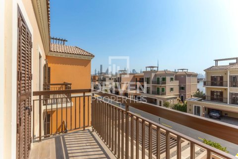 Villa en La Mer, Jumeirah, Dubai, 3 dormitorios, 263 m², № 65784 - foto 24