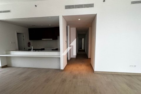 Снять в аренду квартиру в Джумейре, Дубай: 3 спальни, 180.2м², № 48043 - фото 2