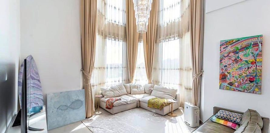 Дуплекс в Jumeirah Heights, Дубай, 3 спальни, 220.09м², № 130134