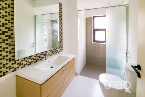 Villa en DAMAC Hills (Akoya by DAMAC), Dubai, 5 dormitorios, 437.39 m², № 138091 - foto 16