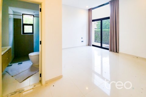 Villa en DAMAC Hills (Akoya by DAMAC), Dubai, 5 dormitorios, 437.39 m², № 138091 - foto 6