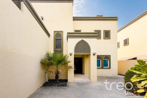 فيلا في Regional, Jumeirah Park, دبي 3 غرف نوم, 284.56 م² رقم 138096 - صورة 3