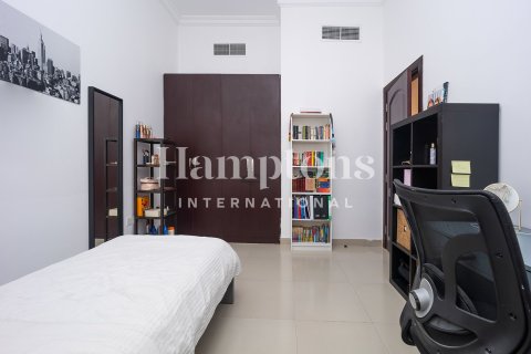 Townhouse in Murooj Al Furjan, Al Furjan, Dubai 4 bedrooms, 208.56723500 sq.m. № 63658 - photo 20