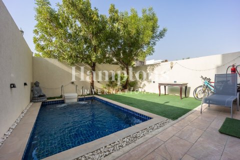 Townhouse in Murooj Al Furjan, Al Furjan, Dubai 4 bedrooms, 208.56723500 sq.m. № 63658 - photo 1