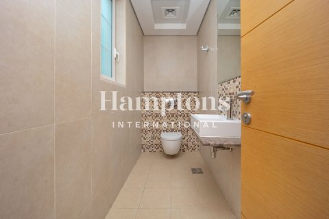 Снять в аренду виллу в Jumeirah Park Homes, Jumeirah Park, Дубай: 4 спальни, 510.00030880м², № 135089 - фото 5