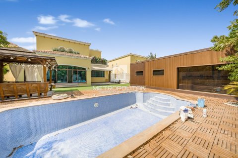 Villa en Jumeirah Park, Dubai, 4 dormitorios, 660 m², № 73195 - foto 5
