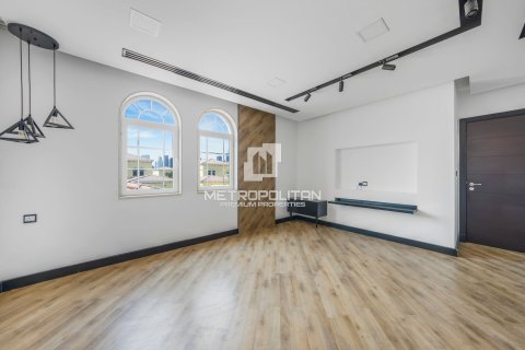 Villa en Jumeirah Park, Dubai, 4 dormitorios, 660 m², № 73195 - foto 11