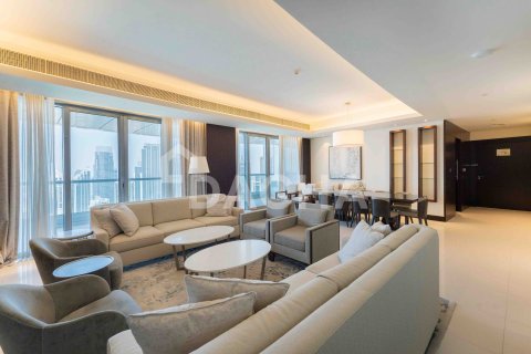 Penthouse in Downtown Dubai (Downtown Burj Dubai), Dubai 4 bedrooms, 429 sq.m. № 105826 - photo 27