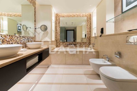 Penthouse in Downtown Dubai (Downtown Burj Dubai), Dubai 4 bedrooms, 429 sq.m. № 105826 - photo 12