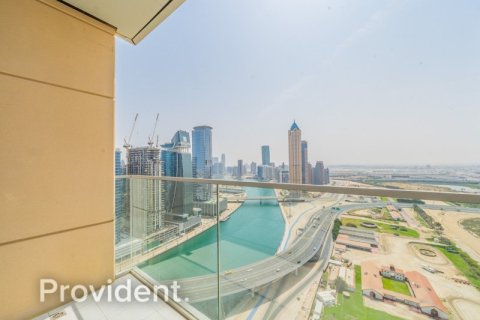 Appartement à AL HABTOOR CITY à Business Bay, Dubai, 2 chambres, № 30776 - photo 1