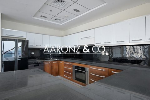 Снять в аренду пентхаус в Дубай Марине, Дубай: 5 спален, 345м², № 55486 - фото 15