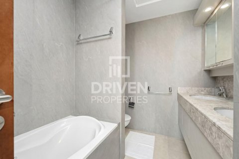 Apartamento en The Residences, Downtown Dubai (Downtown Burj Dubai), Dubai, 3 dormitorios, 170.76 m², № 127418 - foto 23