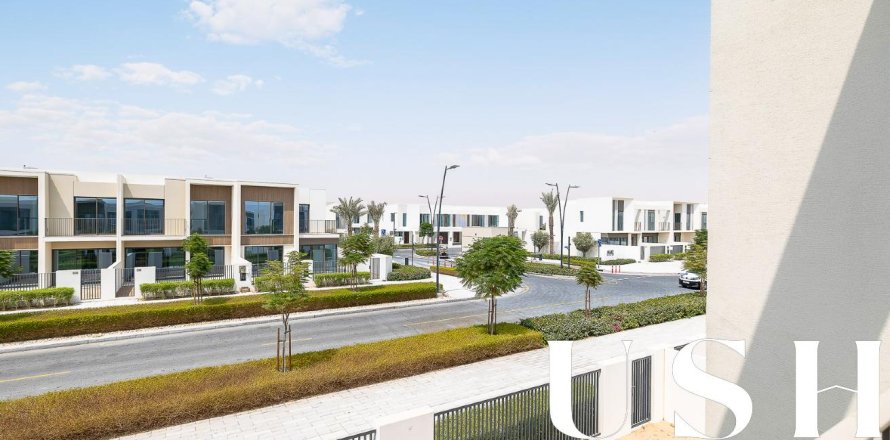 Townhouse in The Valley, Dubai 4 bedrooms, 257 sq.m. № 42292