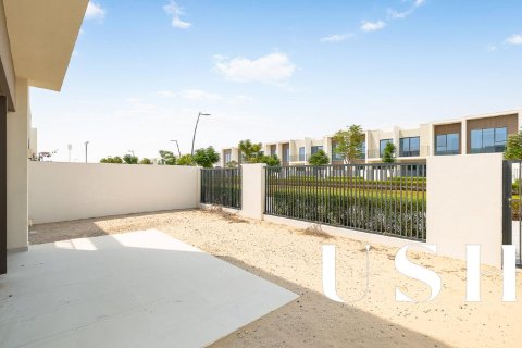 Townhouse in The Valley, Dubai 4 bedrooms, 257 sq.m. № 42292 - photo 22