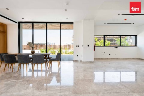 Villa in Al Furjan, Dubai 5 bedrooms, 767.6 sq.m. № 23169 - photo 18