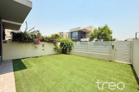 Townhouse in Maple 2, Dubai Hills Estate, Dubai 3 bedrooms, 206.99 sq.m. № 136239 - photo 2