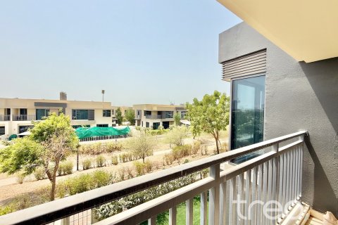 Adosado en Dubai Hills Estate, Dubai, 4 dormitorios, 221.76 m², № 136238 - foto 8