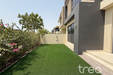 Adosado en Dubai Hills Estate, Dubai, 4 dormitorios, 221.76 m², № 136238 - foto 10