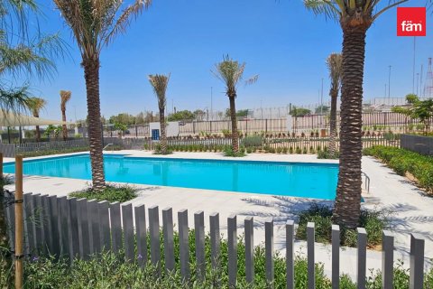 Adosado en Jebel Ali, Dubai, 3 dormitorios, 267.8 m², № 117732