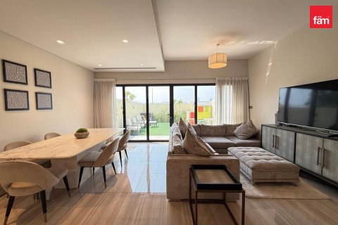 Adosado en Dubai, 3 dormitorios, 180 m², № 117736