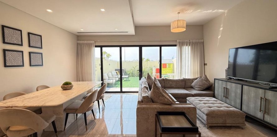 Adosado en Dubai, 3 dormitorios, 180 m², № 117736