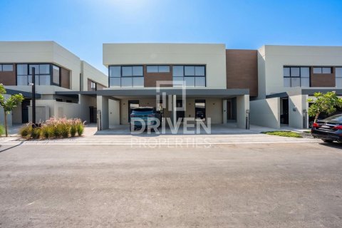 Villa in Dubai Land, Dubai 3 bedrooms, 283.82 sq.m. № 127613