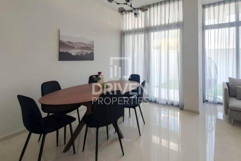 Adosado en Dubai, 3 dormitorios, 112.23 m², № 127612 - foto 8