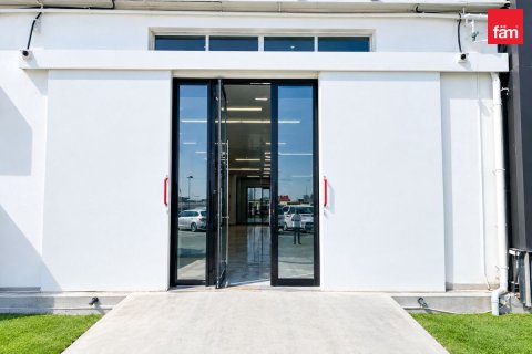 Warehouse in Al Quoz, Dubai 182 sq.m. № 141766 - photo 7