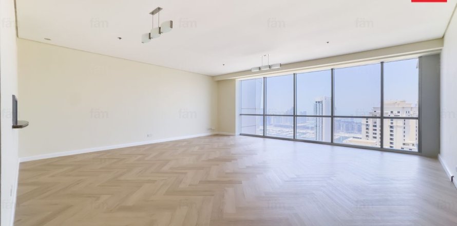 Квартира в Дубае, 2 спальни, 178.8м², № 141763