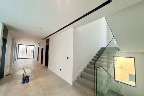 Villa in Al Barsha, Dubai 6 bedrooms, 1005.64 sq.m. № 52588 - photo 11