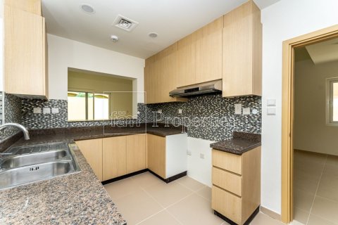 Villa in Dubai 3 bedrooms, 325.2 sq.m. № 53240 - photo 9