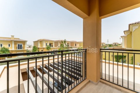 Villa in Dubai 3 bedrooms, 325.2 sq.m. № 53240 - photo 7