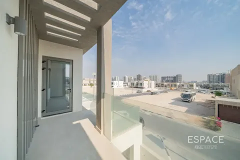 Снять в аренду виллу в Al Furjan, Дубай: 6 спален, 604м², № 122649 - фото 16