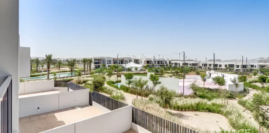 Maison de ville à Jebel Ali, Dubai, 4 chambres, 255 m², № 122648