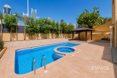 Villa in Meadows, Dubai 5 bedrooms, 369 sq.m. № 122643