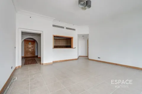 Appartement à Palm Jumeirah, Dubai, 2 chambres, 144 m², № 122644 - photo 2