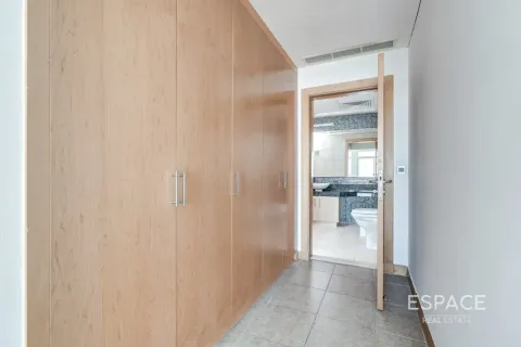 Appartement à Palm Jumeirah, Dubai, 2 chambres, 144 m², № 122644 - photo 10