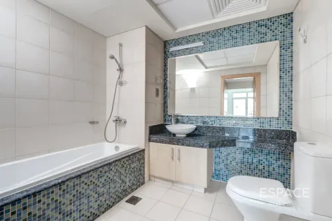 Appartement à Palm Jumeirah, Dubai, 2 chambres, 144 m², № 122644 - photo 11