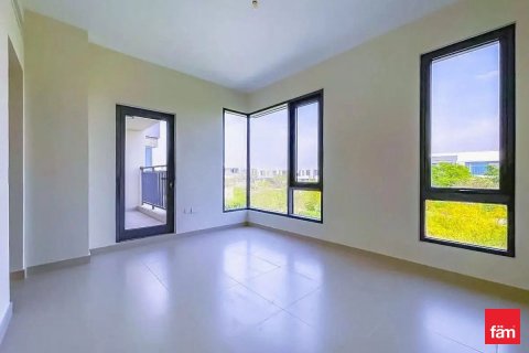 Villa in Dubai Hills Estate, Dubai 4 bedrooms, 273 sq.m. № 69353 - photo 2